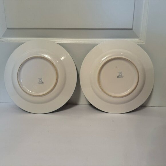 GMUNDNER KERAMIK AUSTRIA HANDMADE DINNER PLATES PAIR WHITE GREEN FLORAL DINING - Picture 5 of 8